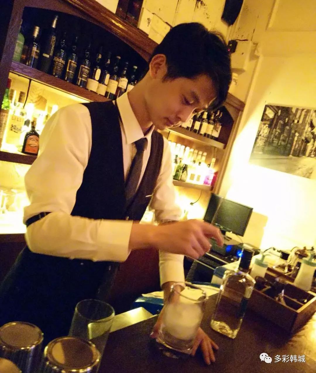 酒保多少工资(酒保的工作)